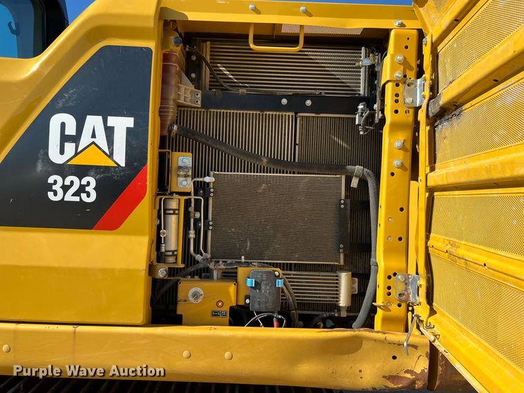 image for item DQ2289 2018 Caterpillar 323  excavator
