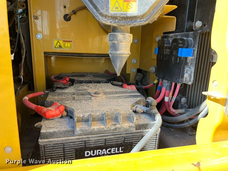 image for item DQ2289 2018 Caterpillar 323  excavator