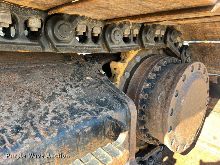 image for item DQ2289 2018 Caterpillar 323  excavator