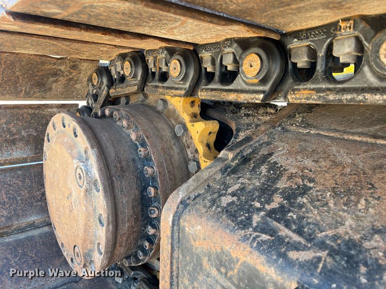 image for item DQ2289 2018 Caterpillar 323  excavator