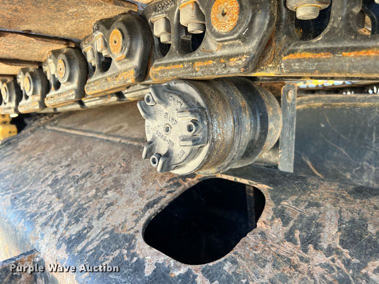 image for item DQ2289 2018 Caterpillar 323  excavator