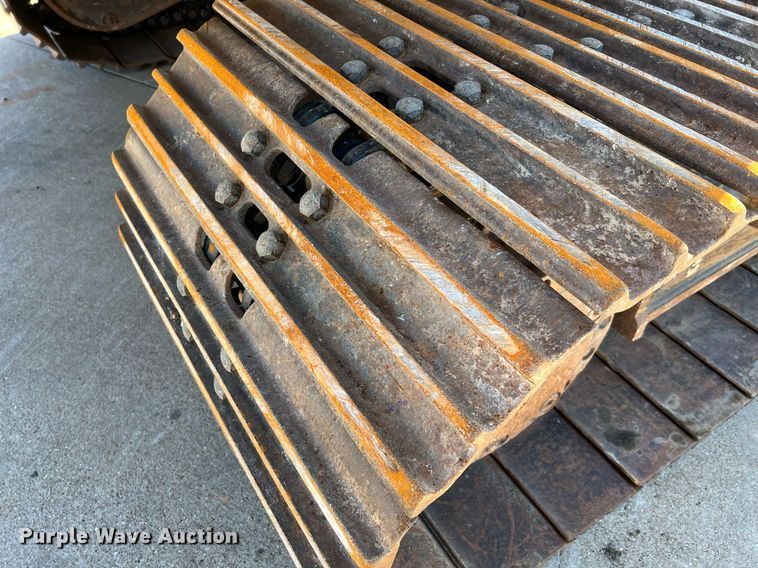 image for item DQ2289 2018 Caterpillar 323  excavator