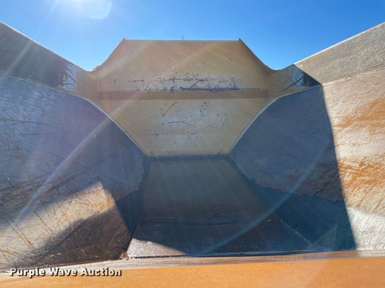 image for item DQ2290 2021 John Deere 260E  haul truck