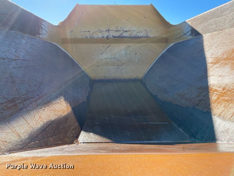 image for item DQ2290 2021 John Deere 260E  haul truck