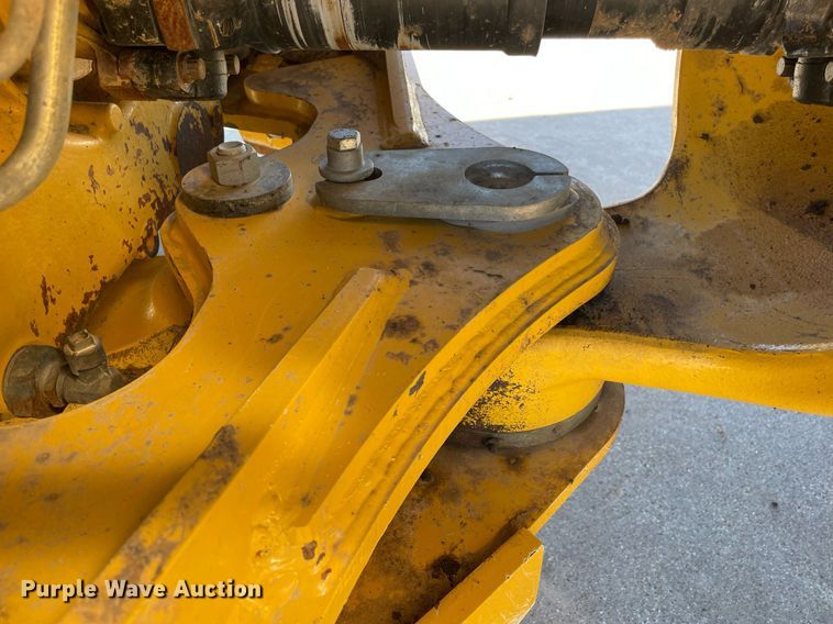 image for item DQ2290 2021 John Deere 260E  haul truck