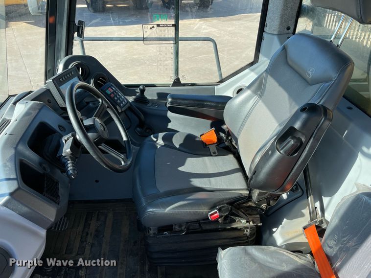 image for item DQ2290 2021 John Deere 260E  haul truck