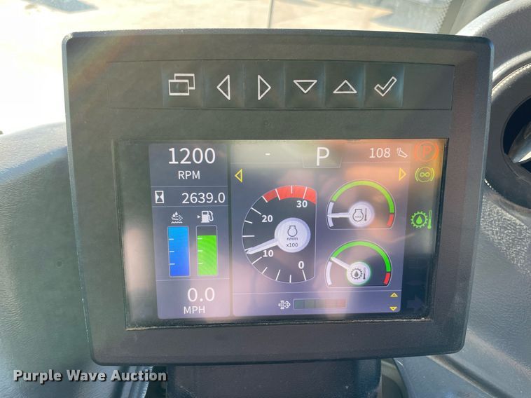 image for item DQ2290 2021 John Deere 260E  haul truck