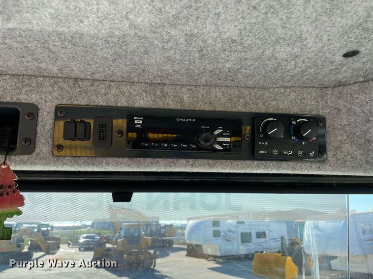 image for item DQ2290 2021 John Deere 260E  haul truck