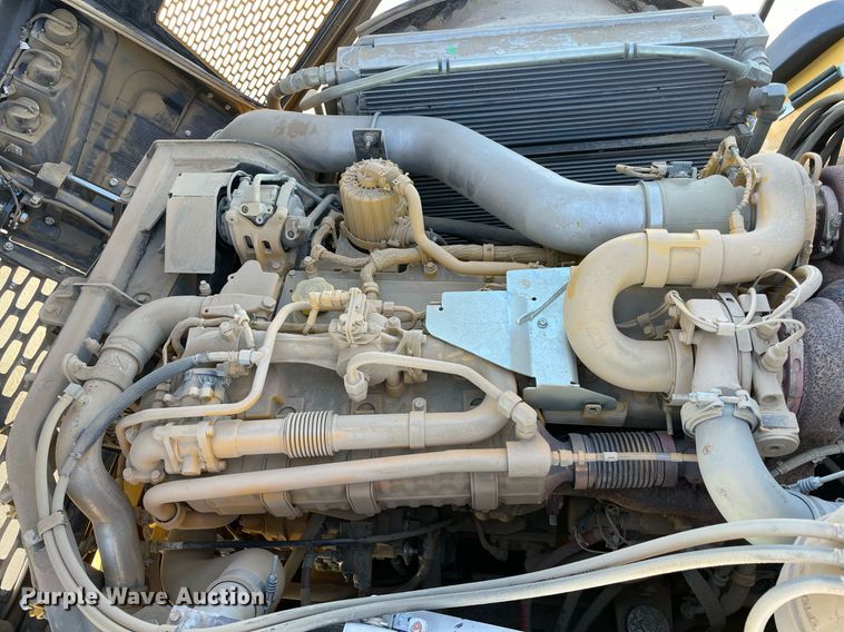 image for item DQ2290 2021 John Deere 260E  haul truck