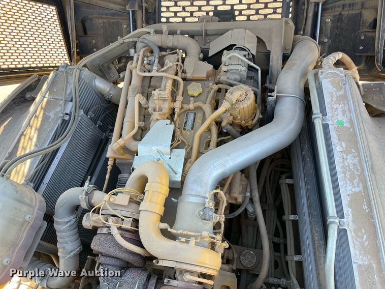 image for item DQ2290 2021 John Deere 260E  haul truck