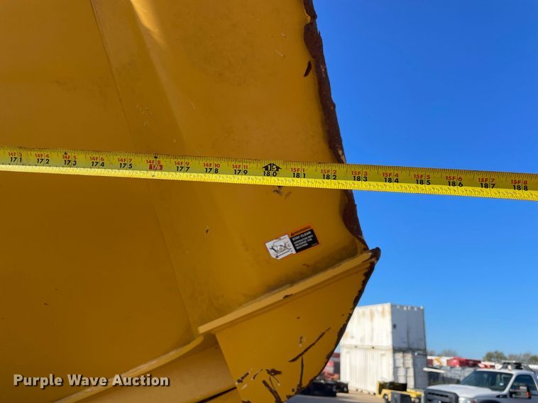 image for item DQ2290 2021 John Deere 260E  haul truck