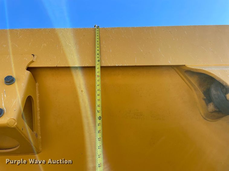 image for item DQ2290 2021 John Deere 260E  haul truck