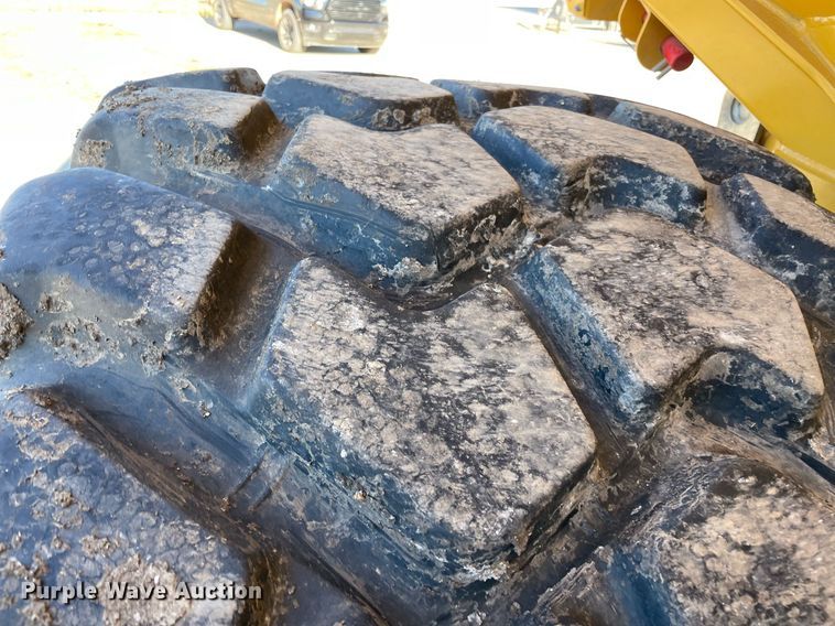 image for item DQ2290 2021 John Deere 260E  haul truck