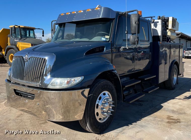 image for item DQ2291 2007 International 4300  Crew Cab utility / service truck