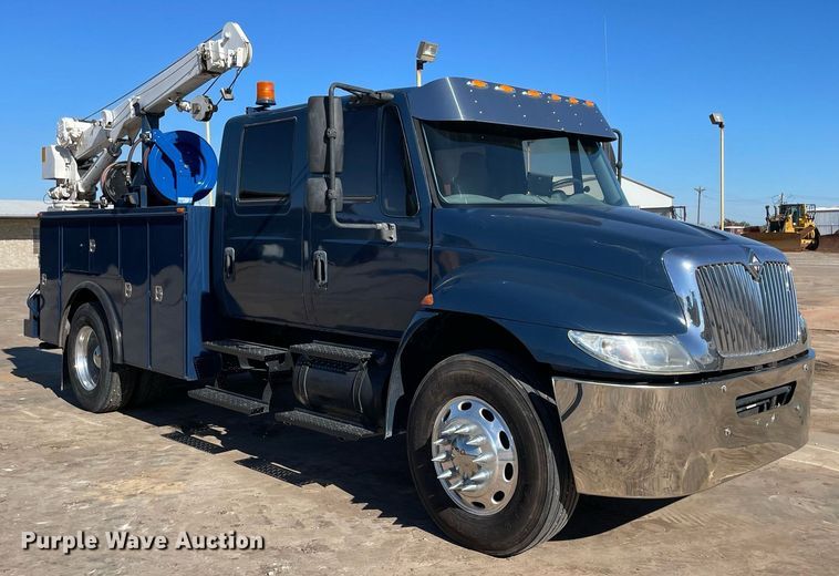 image for item DQ2291 2007 International 4300  Crew Cab utility / service truck