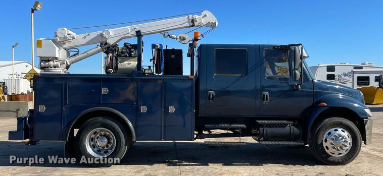 image for item DQ2291 2007 International 4300  Crew Cab utility / service truck