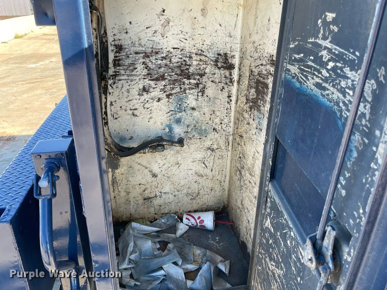 image for item DQ2291 2007 International 4300  Crew Cab utility / service truck