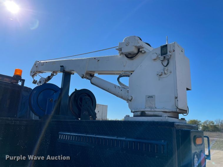 image for item DQ2291 2007 International 4300  Crew Cab utility / service truck