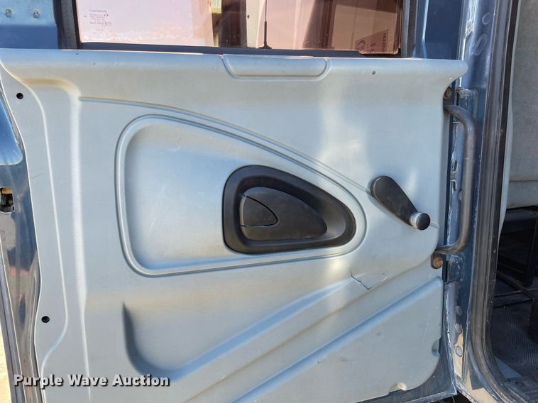 image for item DQ2291 2007 International 4300  Crew Cab utility / service truck