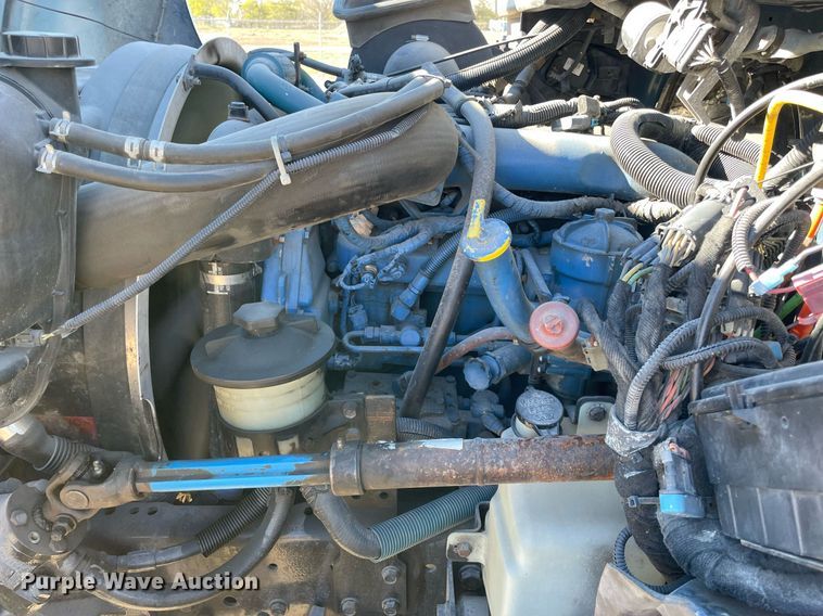 image for item DQ2291 2007 International 4300  Crew Cab utility / service truck