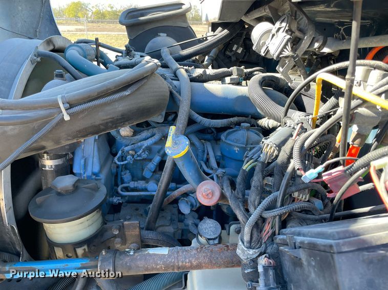 image for item DQ2291 2007 International 4300  Crew Cab utility / service truck