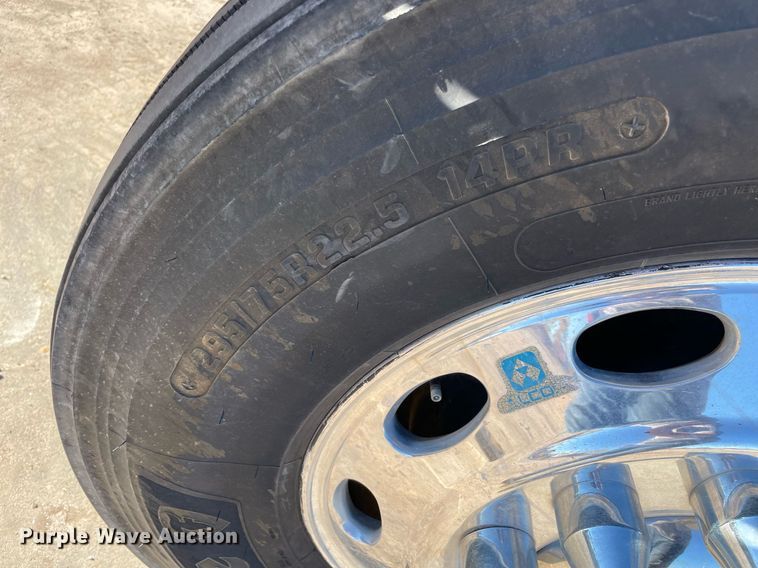 image for item DQ2291 2007 International 4300  Crew Cab utility / service truck