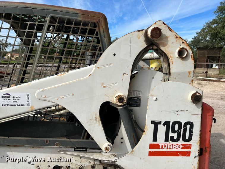 image for item DQ2293 2005 Bobcat T190  tracked skid steer loader