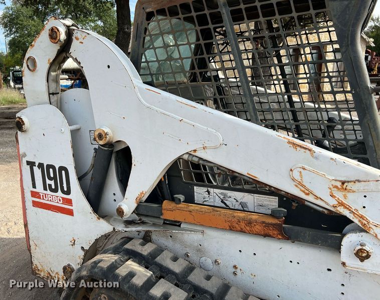 image for item DQ2293 2005 Bobcat T190  tracked skid steer loader