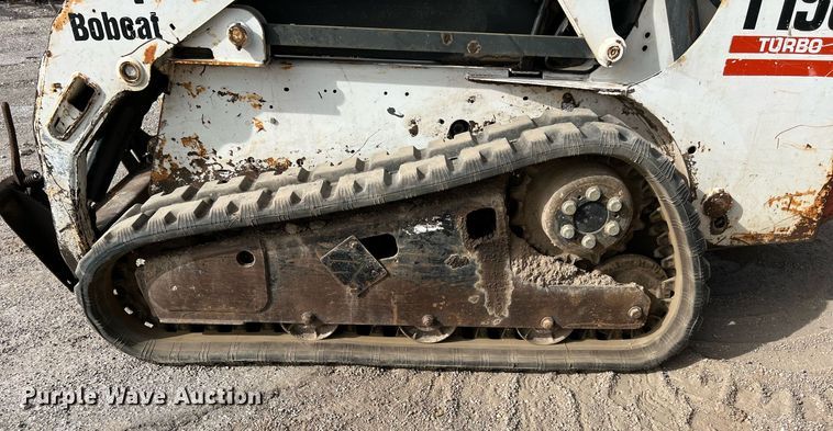 image for item DQ2293 2005 Bobcat T190  tracked skid steer loader