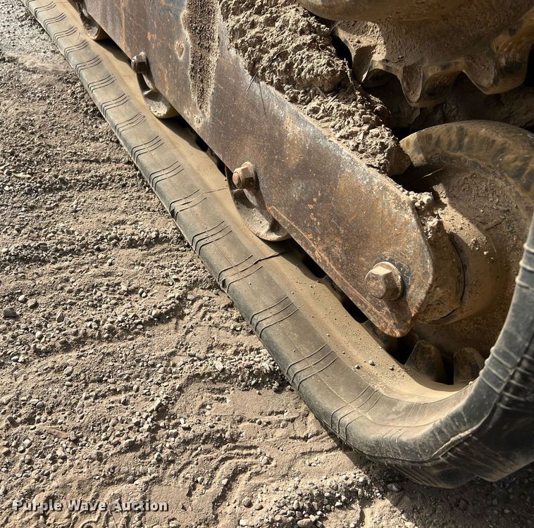 image for item DQ2293 2005 Bobcat T190  tracked skid steer loader