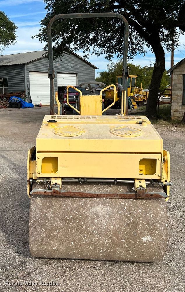 image for item DQ2294 Wacker RD25  double drum vibratory roller