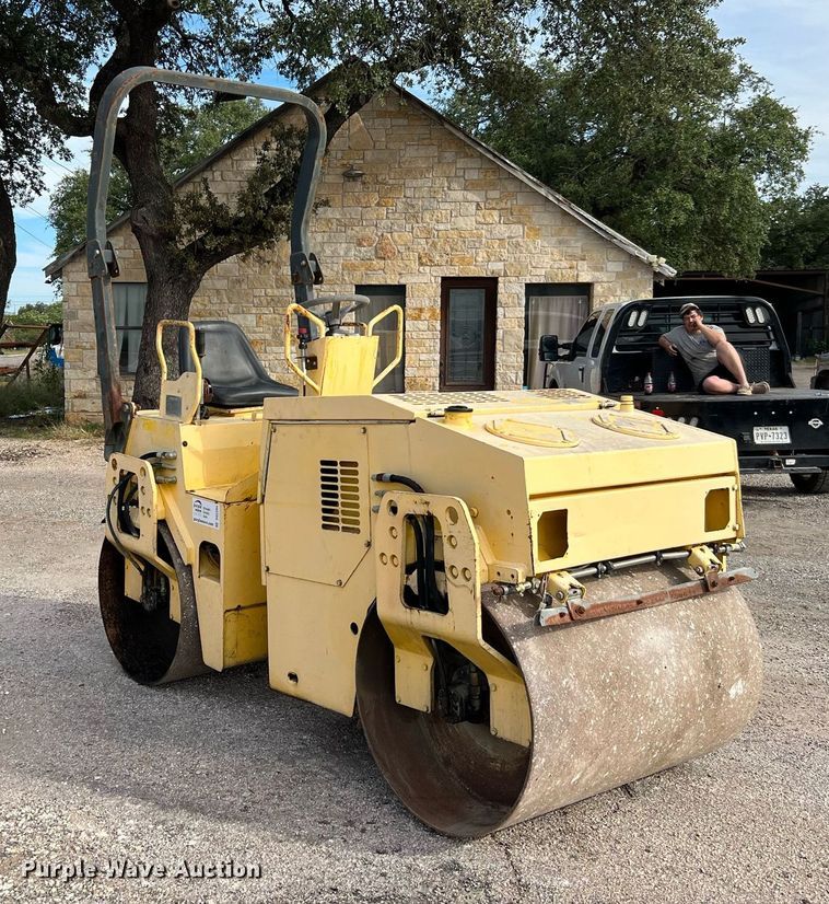 image for item DQ2294 Wacker RD25  double drum vibratory roller