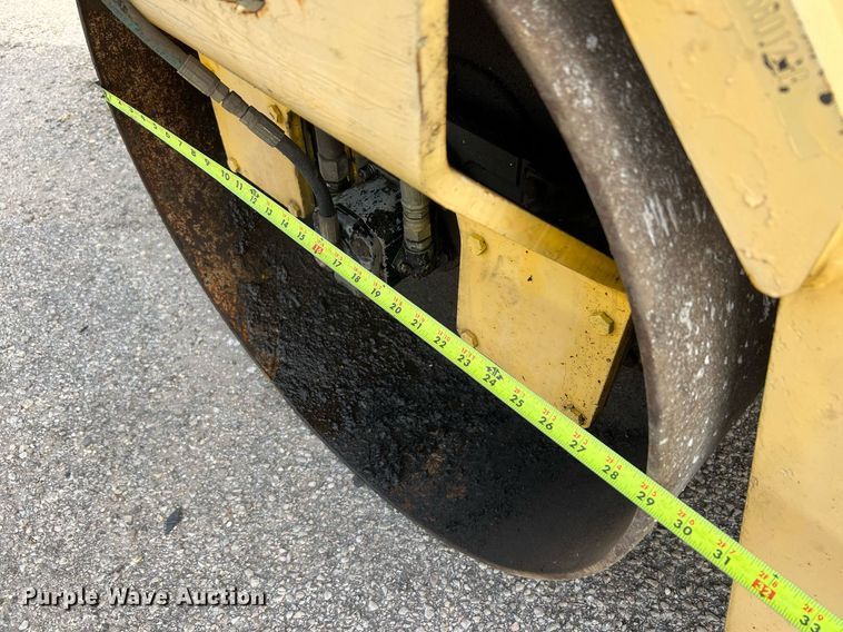 image for item DQ2294 Wacker RD25  double drum vibratory roller