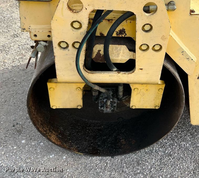 image for item DQ2294 Wacker RD25  double drum vibratory roller