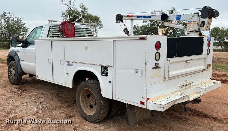 image for item DQ2304 2006 Ford F550 Super Duty XL  utility / service truck