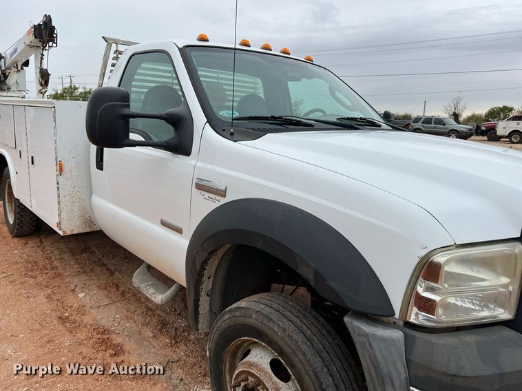 image for item DQ2304 2006 Ford F550 Super Duty XL  utility / service truck