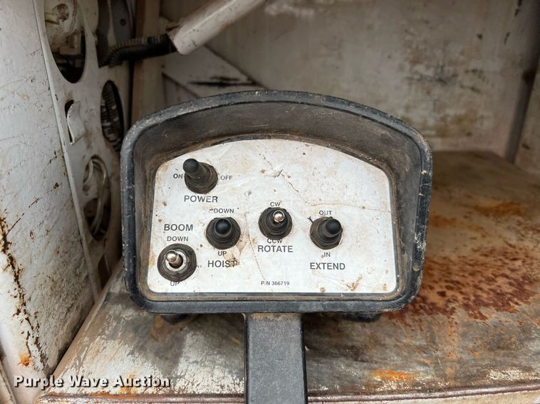 image for item DQ2304 2006 Ford F550 Super Duty XL  utility / service truck