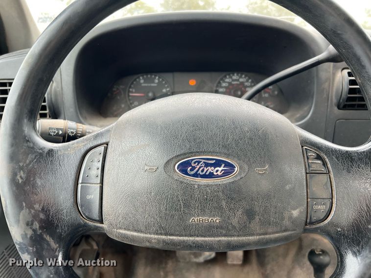 image for item DQ2304 2006 Ford F550 Super Duty XL  utility / service truck
