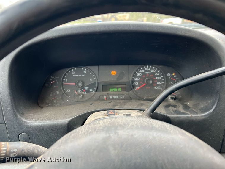 image for item DQ2304 2006 Ford F550 Super Duty XL  utility / service truck