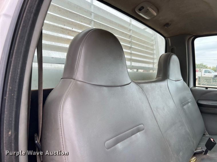 image for item DQ2304 2006 Ford F550 Super Duty XL  utility / service truck