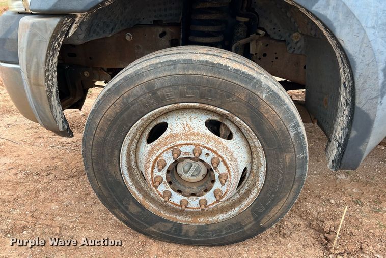 image for item DQ2304 2006 Ford F550 Super Duty XL  utility / service truck