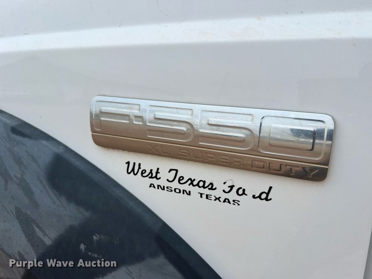 image for item DQ2304 2006 Ford F550 Super Duty XL  utility / service truck