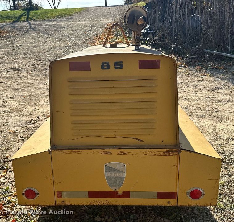 image for item DQ7394 Leroi 85  air compressor