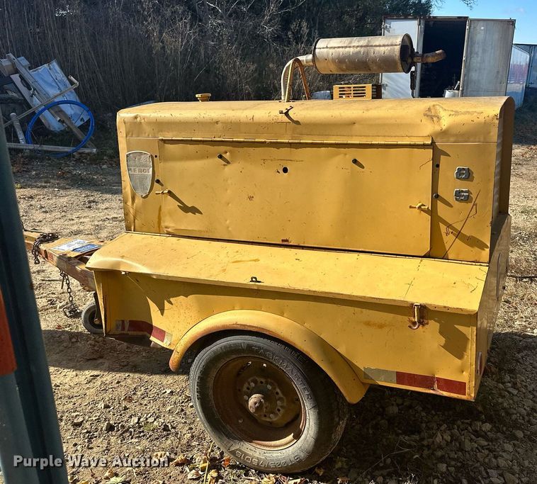 image for item DQ7394 Leroi 85  air compressor