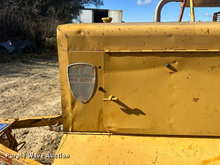 image for item DQ7394 Leroi 85  air compressor