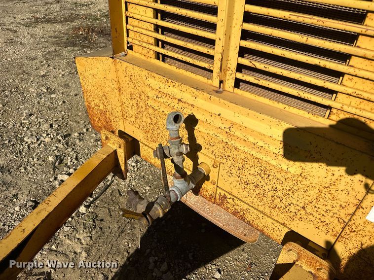 image for item DQ7394 Leroi 85  air compressor