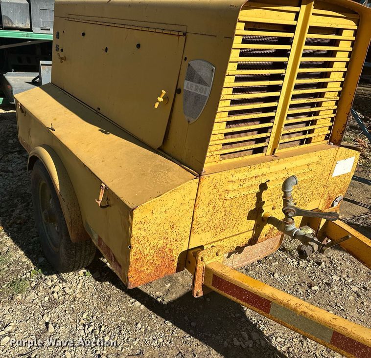 image for item DQ7394 Leroi 85  air compressor