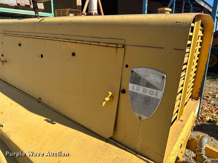 image for item DQ7394 Leroi 85  air compressor