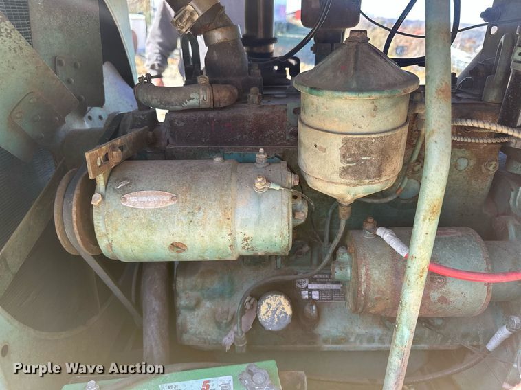 image for item DQ7394 Leroi 85  air compressor