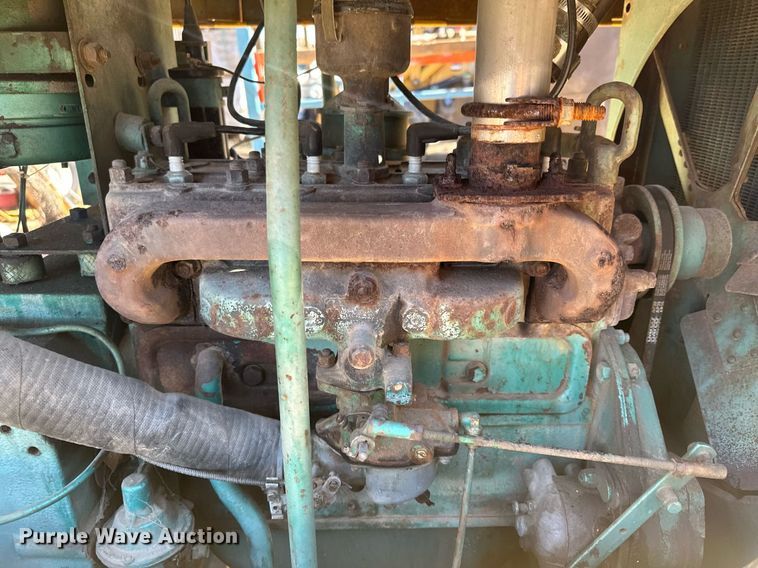 image for item DQ7394 Leroi 85  air compressor